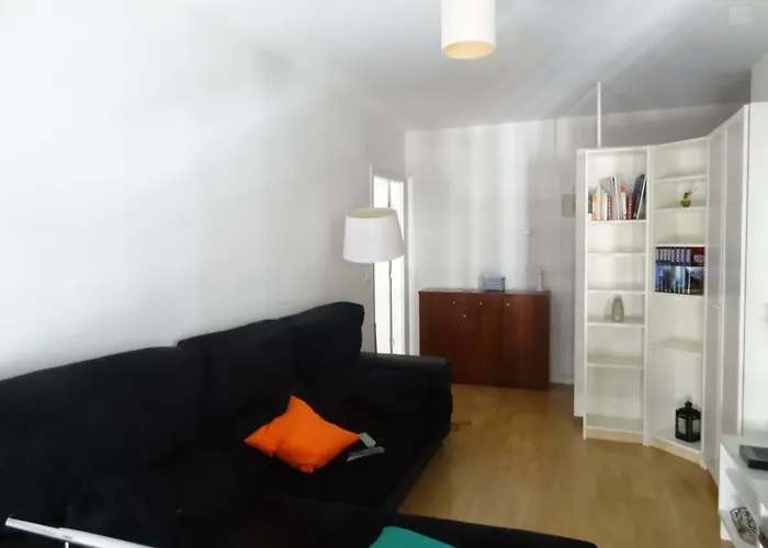 Black&white - Entrecampos 리스본