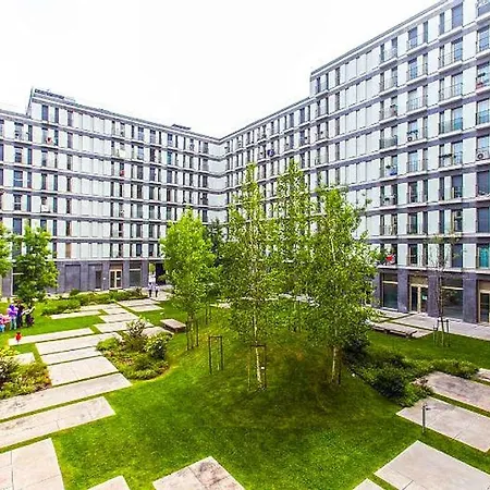 Black&white - Entrecampos * Lisbona